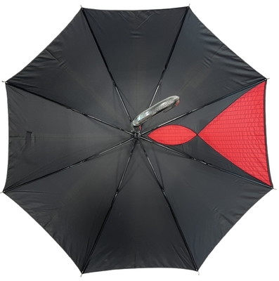 Um guarda-chuva de casamento de peixe especial de renda criativa, de tamanho personalizado, de forma romântica, de fibra de vidro. Um guarda-chuva de casamento para noiva.