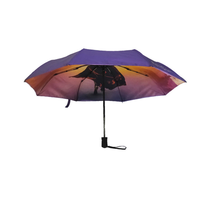 Um guarda-chuva automático à prova de vento com logotipo personalizado Impressão digital brilhante personalizada
