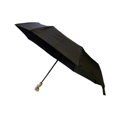 Um guarda-chuva com alça esqueleto com design personalizado