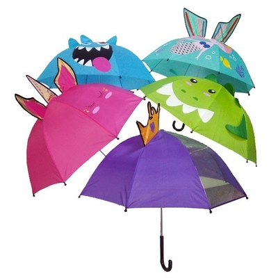 Um guarda-chuva para crianças com impressão personalizada fácil de transportar