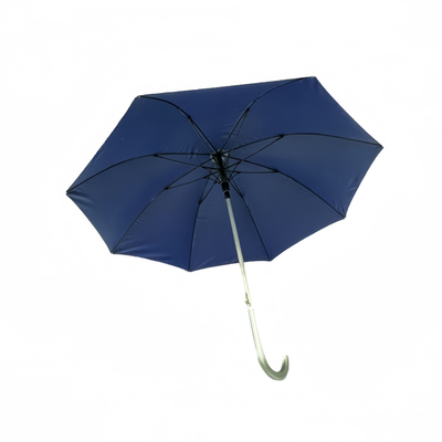 Um guarda-chuva de alumínio super resistente ao vento e leve de 23 polegadas com tecido Pongee de 210 toneladas, 8 costelas e 104 cm de diâmetro aberto.