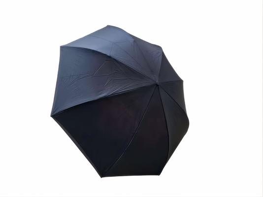 Um guarda-chuva de automóvel de 21 polegadas - Um guarda-chuva de golfe compacto à prova de vento de 105 cm