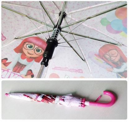 O guarda-chuva de dobramento das crianças Windproof do teste padrão dos desenhos animados de BSCI