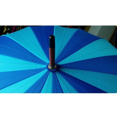 Guarda-chuva do golfe do punho de madeira aberto automático de PAHS grande Windproof