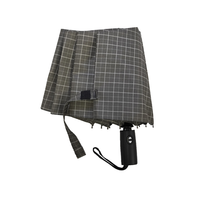 Um guarda-chuva de viagem automaticamente dobrável com durabilidade aumentada de eixo de metal e quadro de fibra de vidro